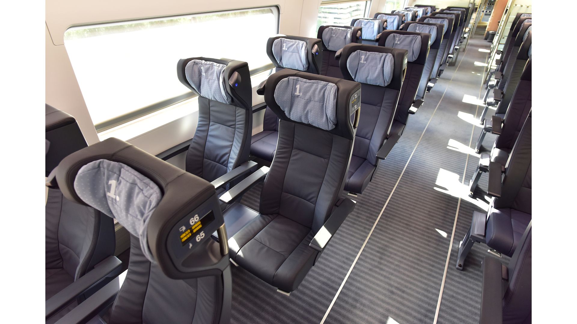Neues ICE-Innendesign - 1. Klasse im ICE 4